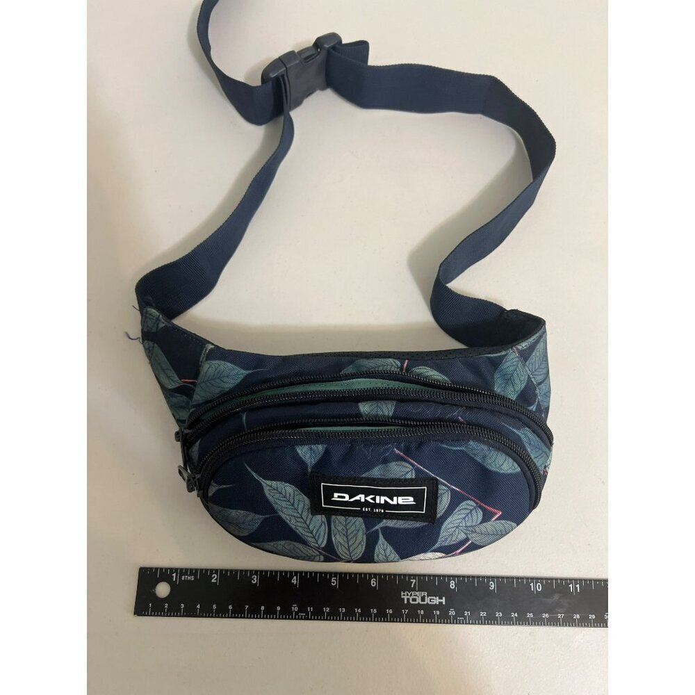 Dakine Tropical Print Fanny Pack Hip Pack Adjustable Strap Double Pockets Roomy - Picture 2 of 7
